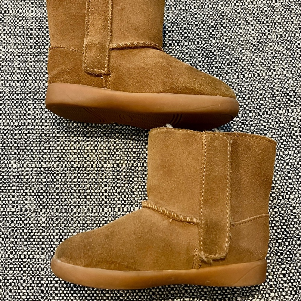 Toddler UGG boots - Picture 5 of 7